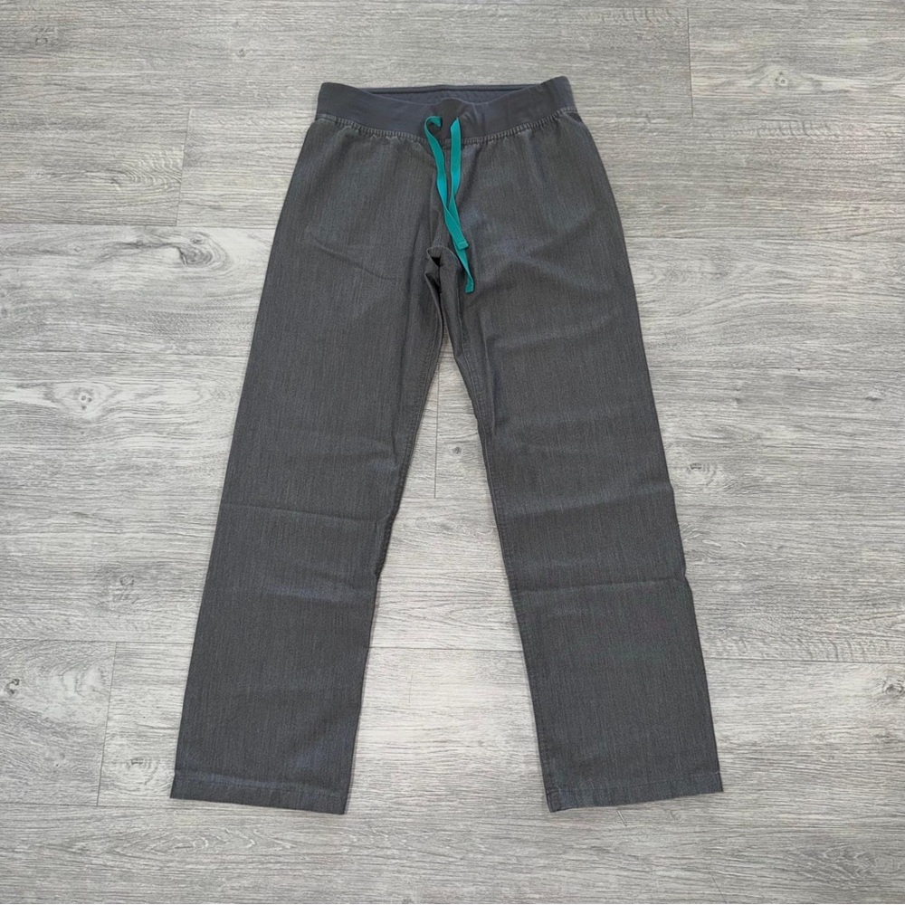 FIGS Livingston Graphite Gray Scrub Pants Bottoms T21003P Women’s XS Petite